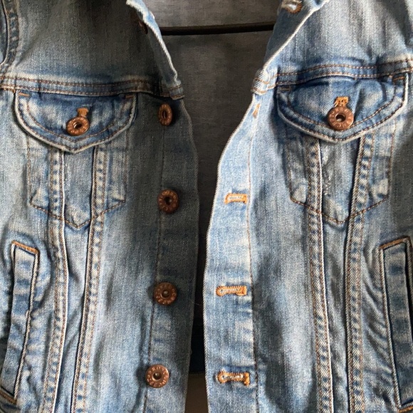 H&M Cropped Jean Jacket - Picture 2 of 5